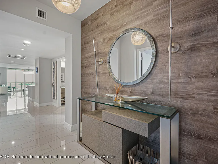 2650 Lake Shore Dr #1203 — Photo 2