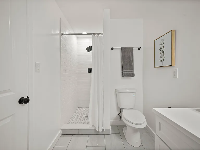 304 Hadaway Dr — Photo 22