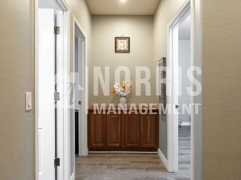 311 W Blue Lagoon Dr — Photo 41