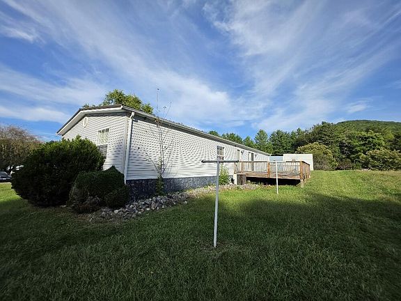 3rd image of 622 Thompson Rd