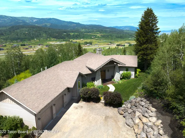 60 Dancer Cir, Alpine, WY 83128