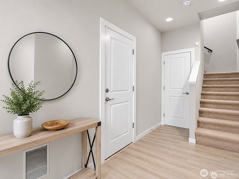 3rd image of 1621 Seattle Hill Road #E1