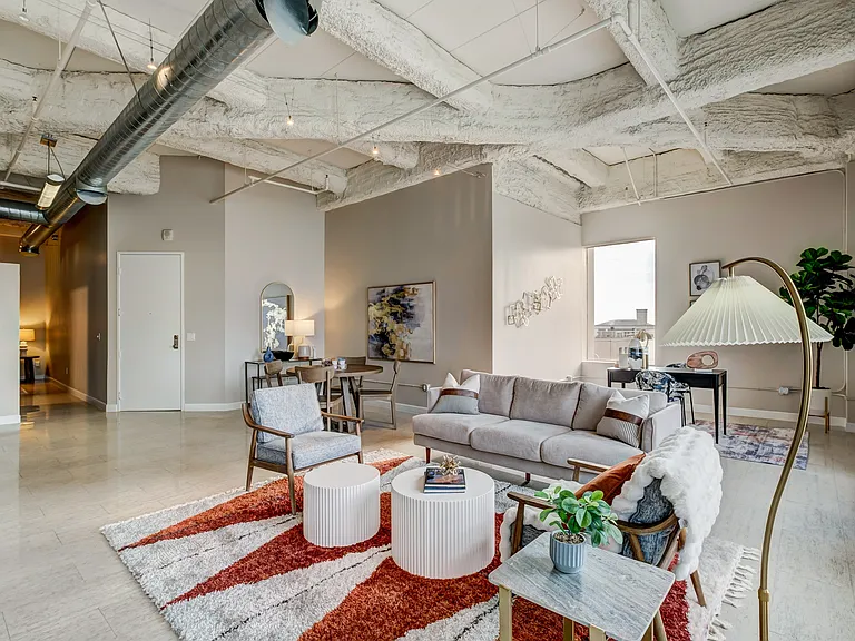 Thurman Lofts — Photo 8