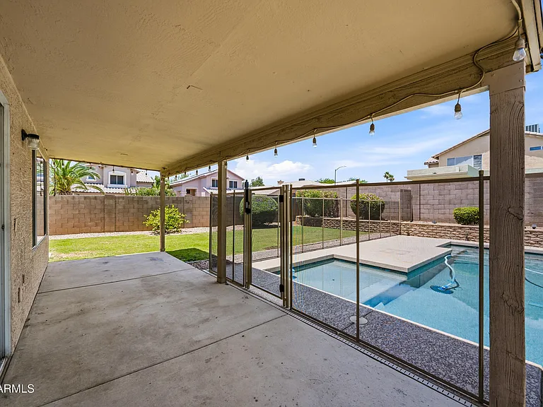 3906 E Kimberly Way — Photo 13