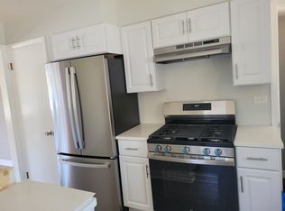 2500 W Atlantic Ave, Waukegan, IL 60085