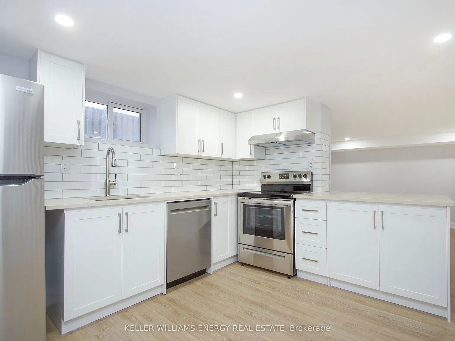 2 bed, $1,995 — Photo 2