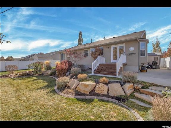 4th image of 3379 S Hunter Village Dr