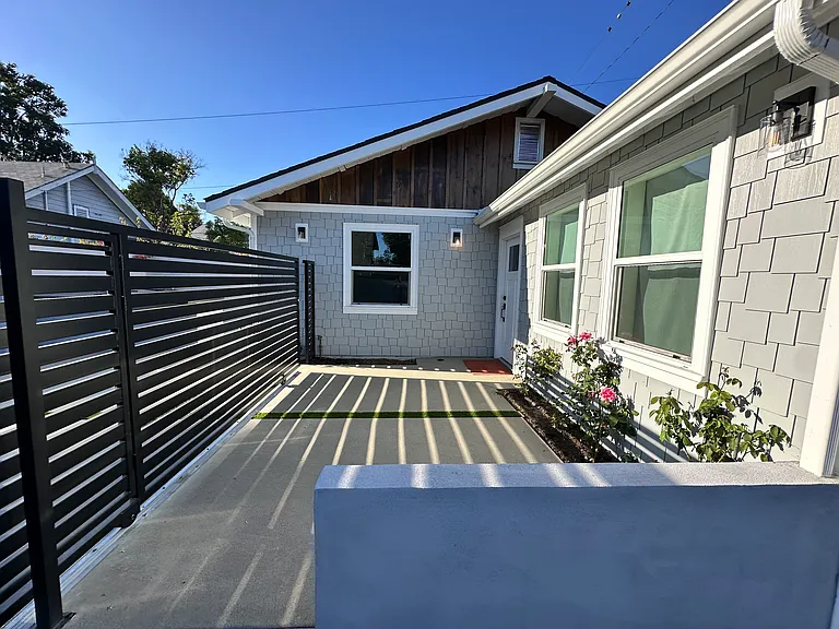 505 S Birch St #507 — Photo 1
