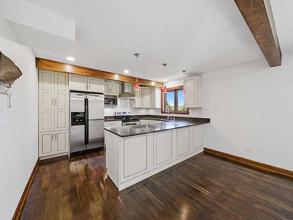 4th image of 2218 N Newland Ave APT 401