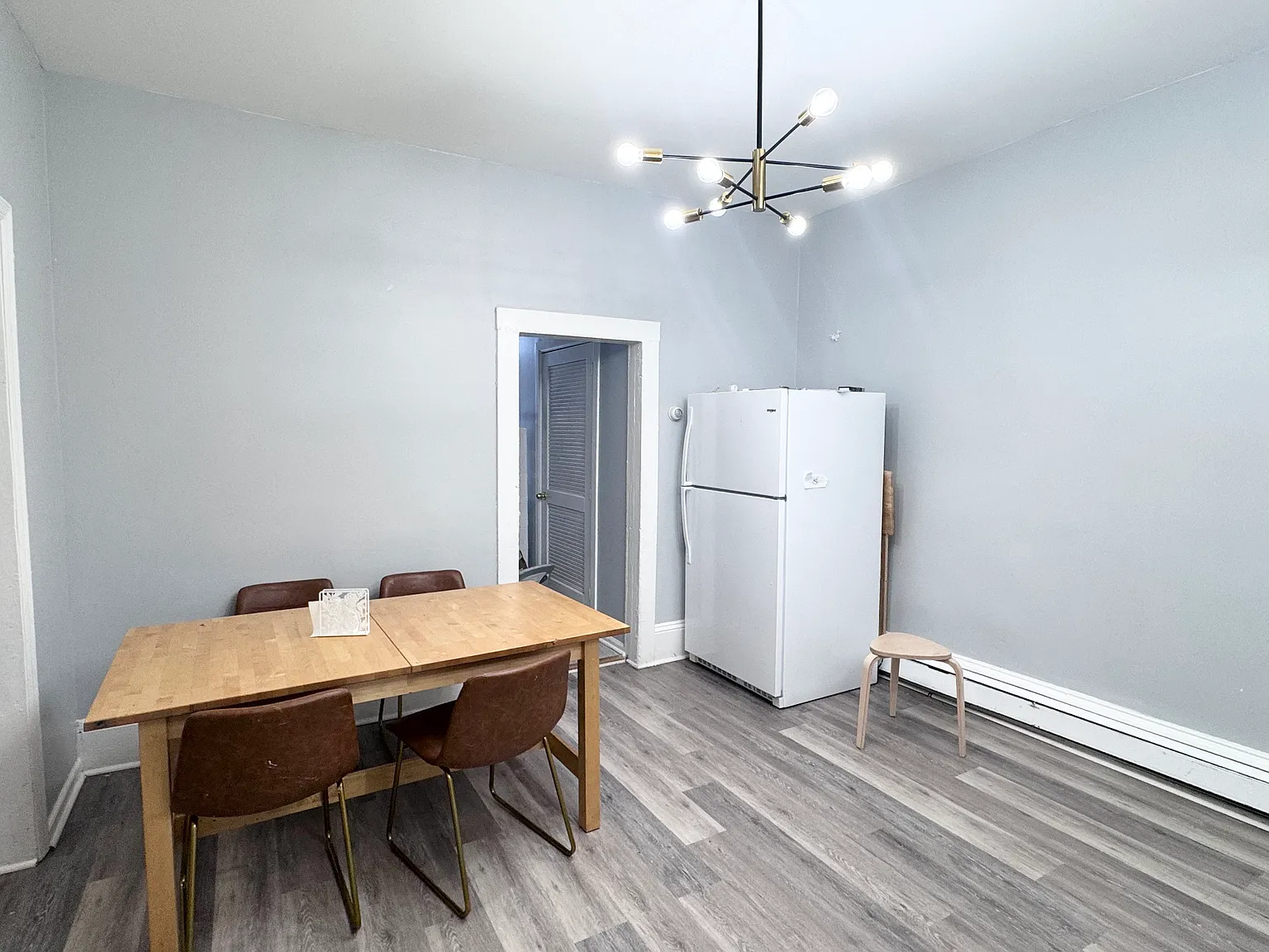 3 bed, $2,000 — Photo 4