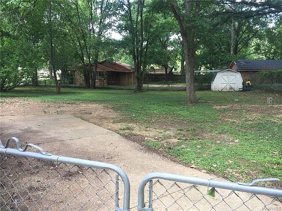 4th image of 3803 Marquette Dr
