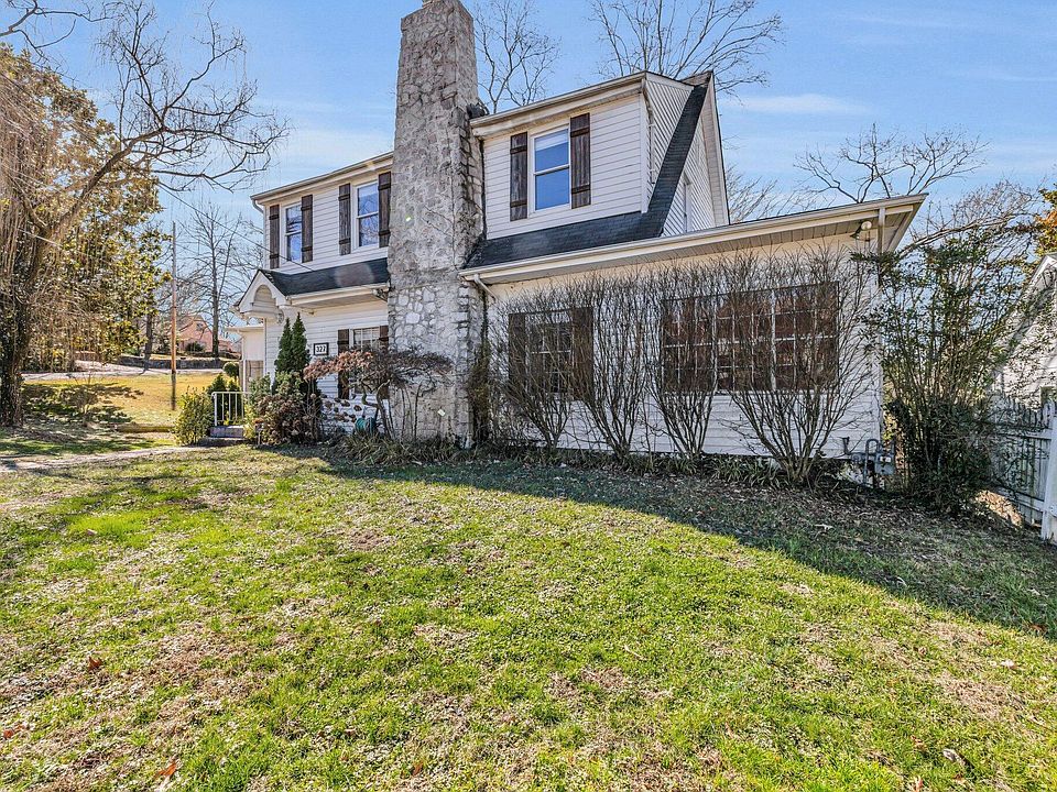 1st image of 327 Crestway Dr