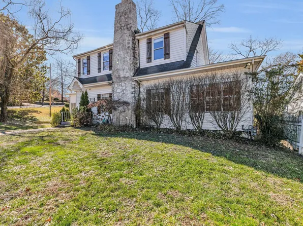 327 Crestway Dr, Chattanooga, TN 37411