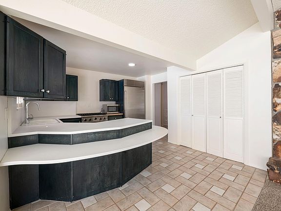 4th image of 1466 E Penrose Dr