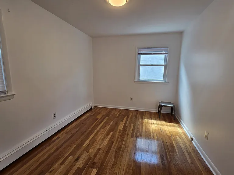 777 Montgomery St #1 — Photo 22