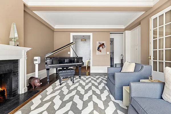 Sold by Compass | media 22