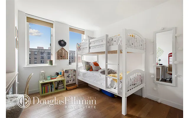 Rented by Douglas Elliman | media 27