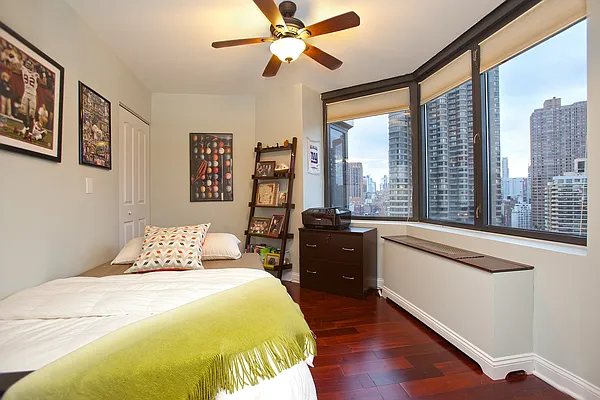 Rented by Compass | media 31