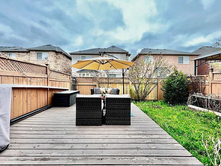 906 Burrows Gate — Photo 34