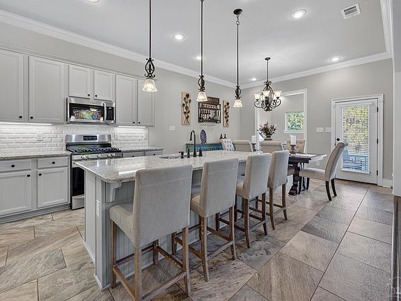 5th image of 1346 Lombardy Dr
