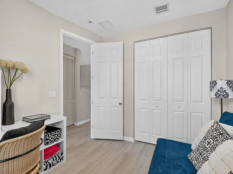 112 Monterey Bay Dr — Photo 32
