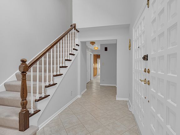 3rd image of 1136 Chateaugay Ave