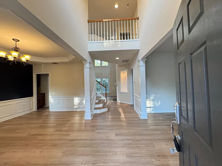 104 Lyric Ct — Photo 3