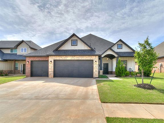 3rd image of 3205 Pinnacle Peak Dr