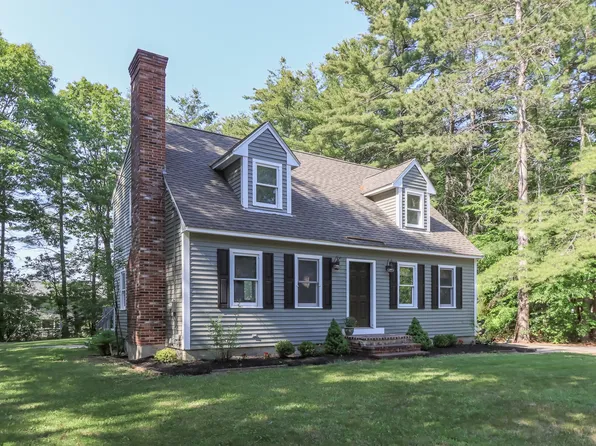 34 Schanda Drive, Newmarket, NH 03857-2189