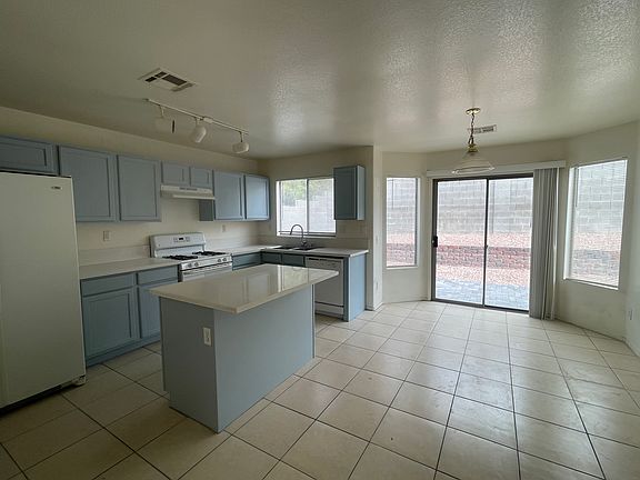 5th image of 6470 Shining Sand Ave