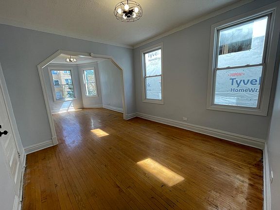 5th image of 3553 W Lyndale St #2