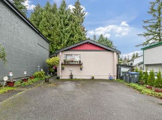 8037 139a St, Surrey, BC V3W6P9