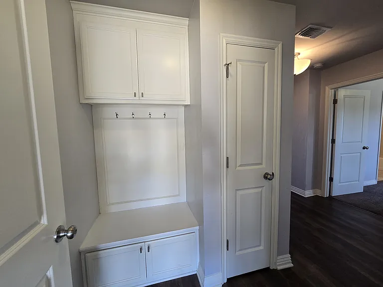 1309 S Landry Ln — Photo 6