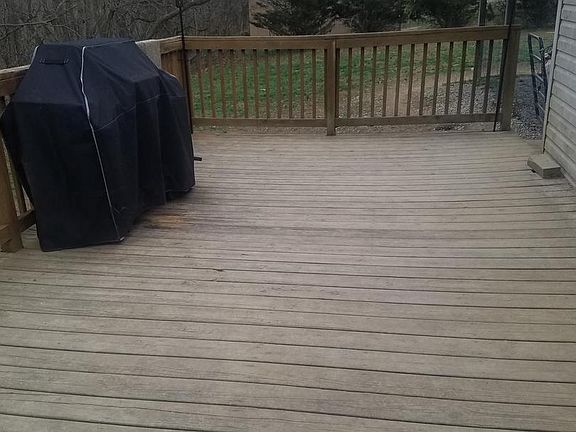 3rd image of 12028 Crestview Dr