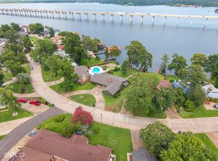 1821 Willow Point Dr, Shreveport, LA 71119