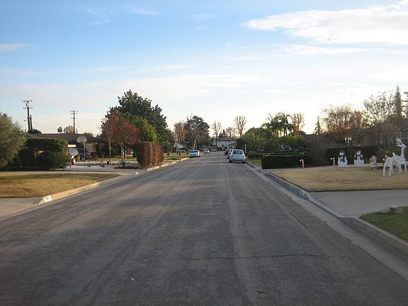 5th image of 2609 Fairgreen Ave