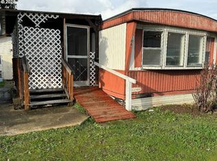 108 Rosa Lee Ln, Myrtle Creek, OR 97457