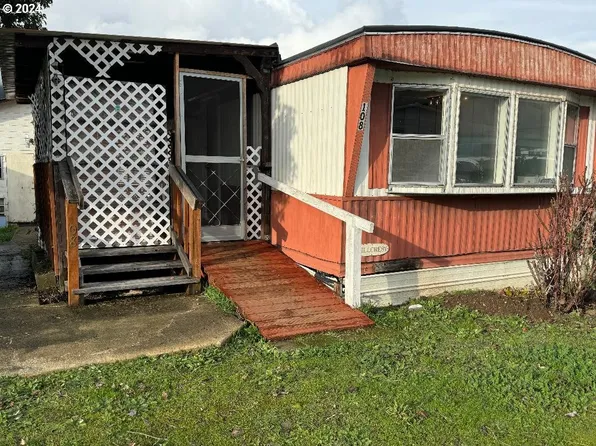 108 Rosa Lee Ln, Myrtle Creek, OR 97457