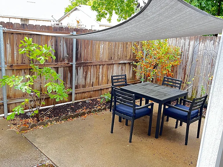 2515 Cross Timbers Dr — Photo 13