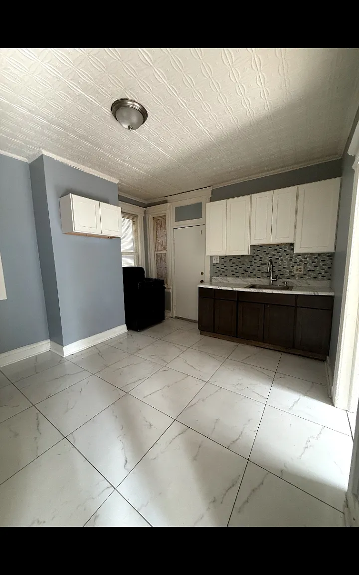2 bed, $1,925 — Photo 1
