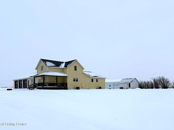 3rd image of 401 2nd Ave NW