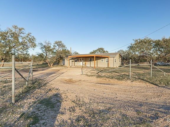 5th image of 6222 Log Cabin Trl
