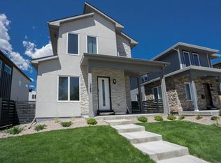 3285 S Logan St, Englewood, CO 80113