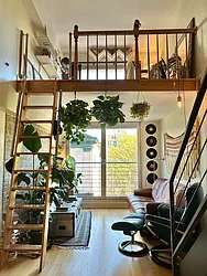 Rented by LEVEN Real Estate