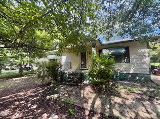 362 Country Acres Rd, Henderson, NC 27537