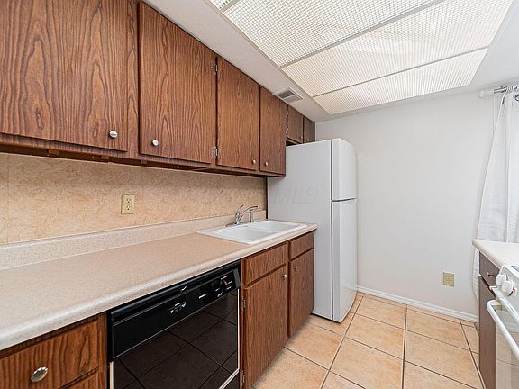 5th image of 101 Ticonderoca Dr W #B