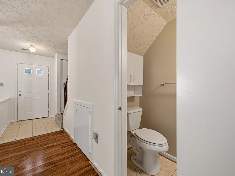 16 Meadowside Ct — Photo 24