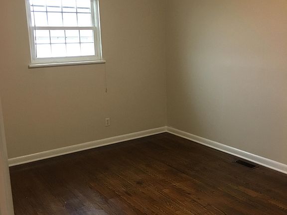 4th image of 53 East Dr