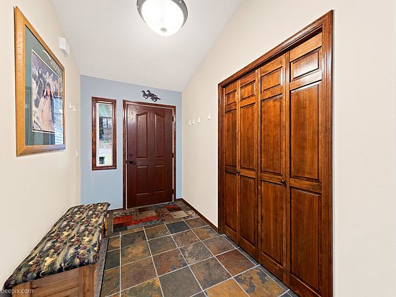 4th image of 8010 N Garry Ln