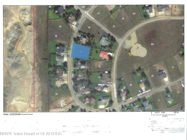 519 Snake River Dr, Alpine, WY 83128